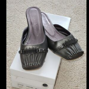 Silver Vintage Ashro Pleated Slip On Flats Size 8W